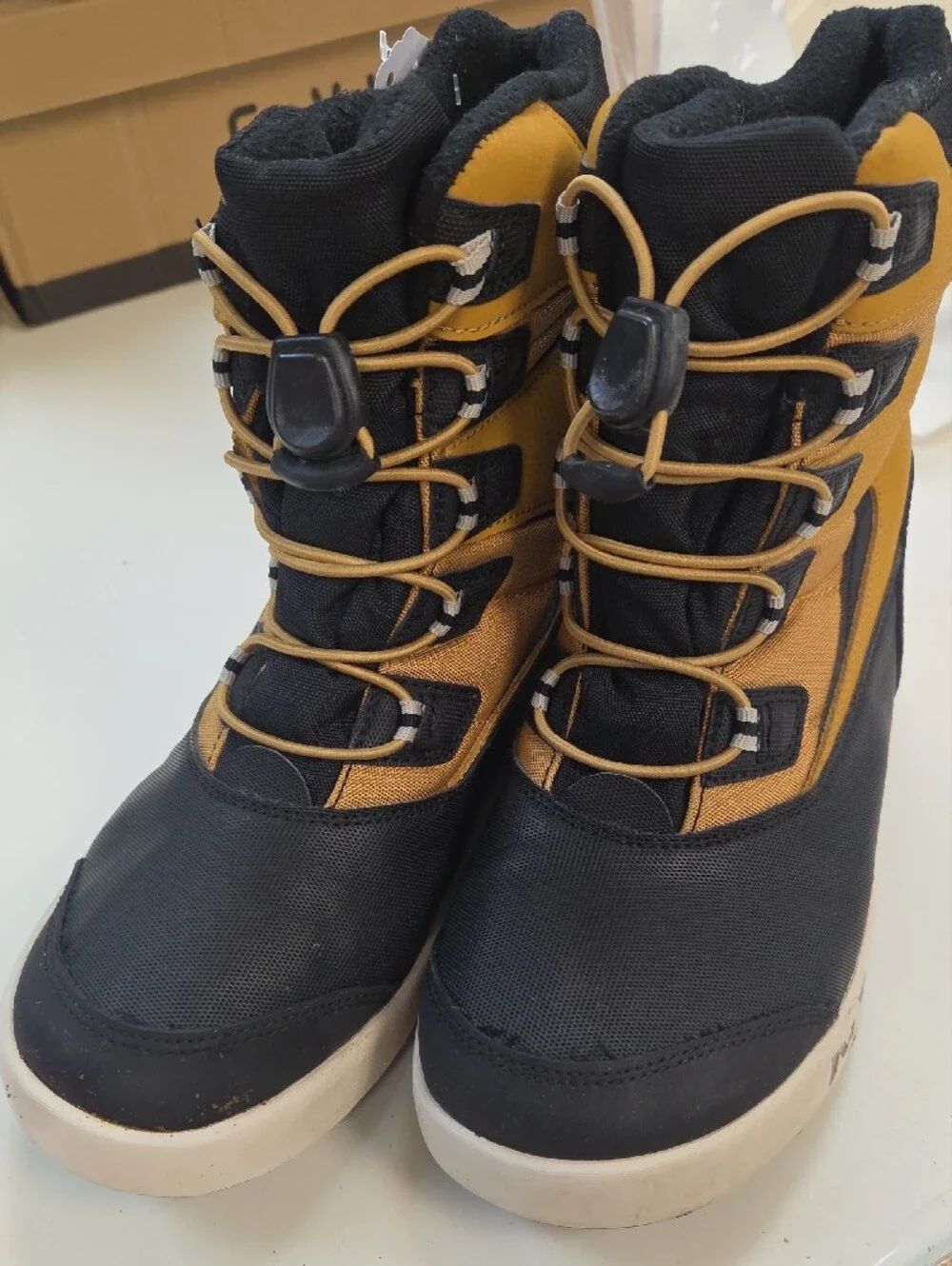 Merrell Men’s Black and Mustard Lace-Up Outdoor Boots